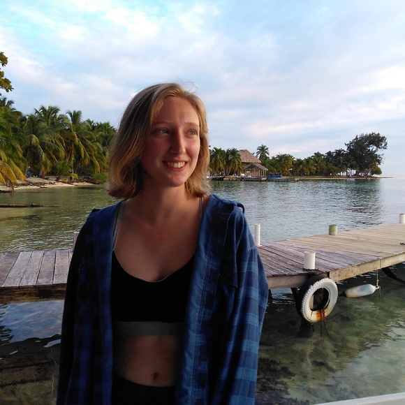 Meet your Posher, Catherine - Picture 1 of 1